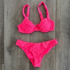 Vetchy Laguna bikini
